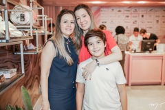 Lina, Clara e Álvaro Fujita