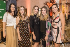 Mariana Ary, Izabel Brasil, Larissa Mendes, Tatiana Rocha e Luana Recamonde
