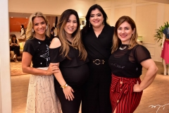 Vanessa Queiros, Carol Yamazaki,  Vivi Almada e Eveline Frota