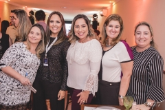 Val Tavares, Anna Oquendo, Suzana Figueiredo, Adriana Aldigueri e Mirella Bessa