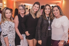 Val Tavares, Marfisa Marinho, Camila Marinho, Anna Oquendo e Suzana Figueiredo