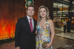 Cláudio e Suyane Dias Branco