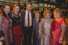 Fernanda Câmara, Onélia Leite e Camilo Santana, Cristina Câmara, Consuelo Dias Branco e Tereza Câmara