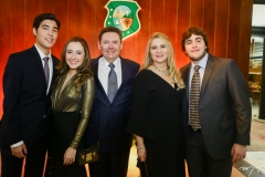 Lucca, Lissa, Ivens Jr., Morgana e Luciano Dias Branco