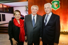 Tânia e Roberto Macêdo e Carlos Prado