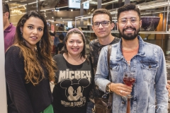 Camila Nascimento, Paulla Pinheiro, Lindemberg Ferreira e Diego Gregório