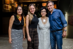 Mariana e Ana Virginia Furlani, Dodora Guimarães e Fernando Novais