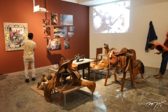 Exposição celebra trajetória de Espedito Seleiro no Mauc