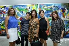 Helena Menezes, Enzo e Jaqueline de Deus, com Karina Saboya e Cláudia Costa Lima