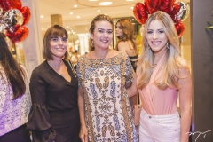 Fernanda Peixoto, Giovana e Sarah Castro