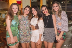 Mariana Baldasso, Thaina Barroso, Victória Macedo, Lygia Duarte e Carol Mendonça