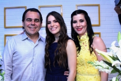 Gentil, Lara e Lia Linhares