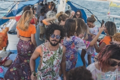 Florinda promove a coleção "Flores de Jorge" com evento em alto mar