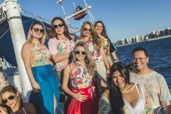 Florinda promove a coleção "Flores de Jorge" com evento em alto mar