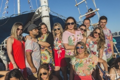 Florinda promove a coleção "Flores de Jorge" com evento em alto mar