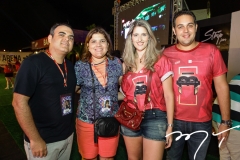 Herbert e Gisela Vieira, Rebeca e Bruno Bastos