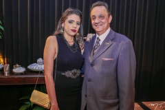 Nairla e Marcos Saraiva