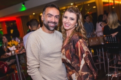 Pádua Costa e Thamara Azevedo