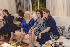 Happy Hour em torno de Jacqueline Philomeno