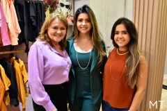 Nekita, Roberta e Júlia Romcy