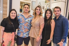 Amanda Picanço, Rafael Pinto, Taís Pinto, Bárbara Linard e Francisco Júnior