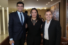 Luis Esteves, Carol Kossling e Jean Claude