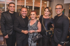 Junior Sousa, Rai Meirelles, Neide e Adriana Gagliardi e Thiago
