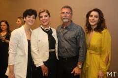 Mirella Sofia, Carla Sofia, Carlos Pereira e Marina Sofia.