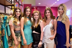 Marcella Feitos, Nicole Marinho,Vitória e Maria Eduarda Petri, Amanda Feitosa e  Amanda Rodrigues