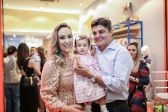 Natércia e Lara Rios e Tarso Bertani
