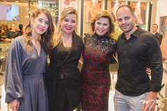 Caroline, Camila, Raimundinha e Paulo Roberto Ximenes