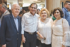 Albano Franco, Beto Studart, com Consuelo e Regina Dias Branco