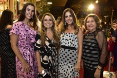 Vivian Otoch, Valéria Feitosa, Rafaela Otoch e Vera Silveira