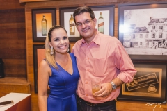 Derline Oliveira e Marcelo Prado