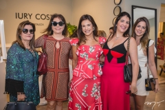 Nágila Corrêa, Cláudia Gradvohl, Ana Virginia Martins, Elisa Oliveira e Bia Gradvohl