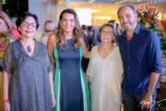 Dodora Esmeraldo, Márcia Travessoni, Diana Esmeraldo e Marcus Novais