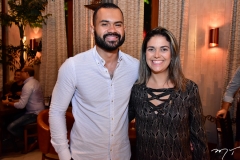 Felipe Oliveira e Lívia Mendes