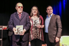 Regis, Siglinda e Igor Queiroz Barroso