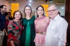 Ana Studart, Onélia Santana, Joana Clemente e Sulivan Mota