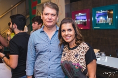 Leonardo Leal e Cláudia Diniz