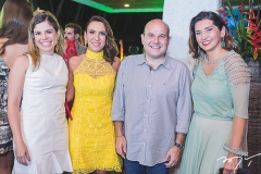 Carol Bezerra, Samara Fernandes, Roberto Cláudio e Márcia Travessoni