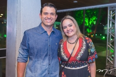 Edigar Pinheiro e Camila Barbosa