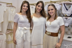 Giovanna Gripp, Giovana Bezerra e Nathalia Petrone