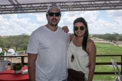 Thiago e Priscila Leal