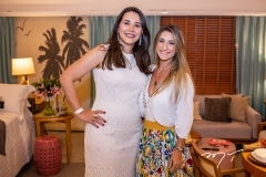 Liana Santana e Bruna Magalhães
