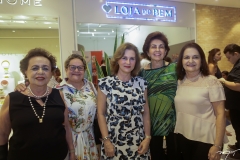 Eliane de Castro, Célia Miranda, Renata e Salete Jereissati e Sônia Queiroz