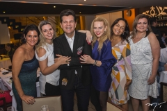 Cecília Seligmann, Alexia Fontes, Gustavo Serpa, Branca Mourão, Gil Santos e Larissa Maia