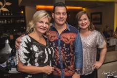 Rosângela Dias, Miguel Filho e Briane de Castro
