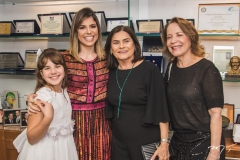 Isabela e Carol Bezerra, Maria das Graças e Angela Cunha