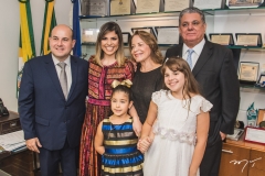 Roberto Cláudio, Carol e Roberta Bezerra, Angela Cunha, Isabela Bezerra e Cleber Cunha